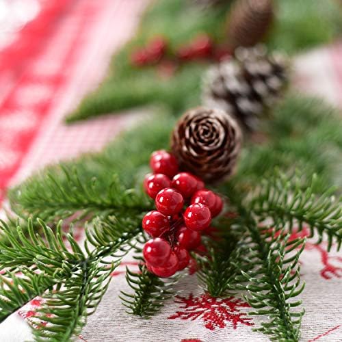 Еловая Венец Lvydec Коледна украса - 6-подножието Венец от борови Шишарки с Изкуствени Червени Плодове и Елхови Листа за