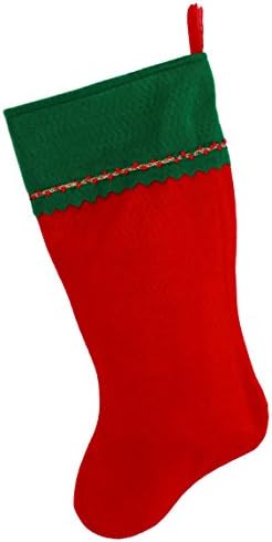 Първоначално Коледни Чорапи с бродирани мен Монограм, Зелено и Червено фетр, Инициал М