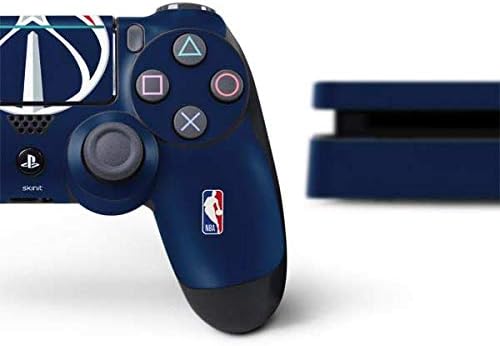 Игри кожата Skinit Decal, Съвместим с PS4 Тънък Пакет - Официално Лицензиран Дизайн едър логото на НБА Washington Wizards