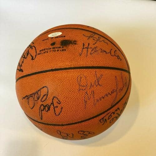 1980-81 Екипът на Кентъки Уайлдкэтс Подписа Реколта баскетболни топки на NCAA JSA COA - Баскетболни топки колеж С автограф