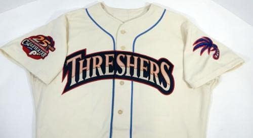 2009 Clearwater Threshers #40 Използван в играта крем майк 25 - ти Кръпка NP Изтрит 46 Използвани в 8 мача тениски MLB
