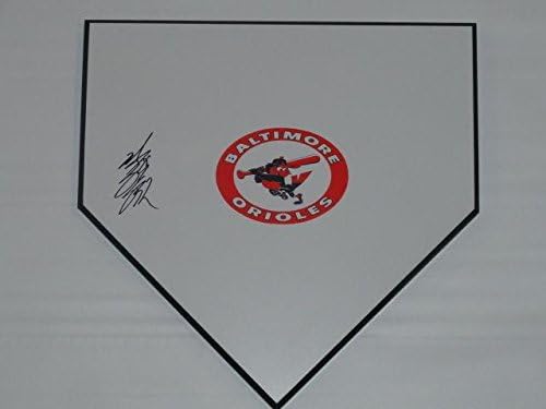 Вей-ин Чен Подписа автограф дома на екипа на Балтимор Ориолз - База, Използвани в играта MLB