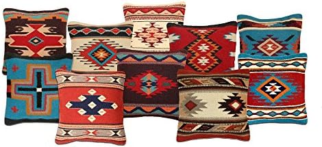 El Paso разработва калъфи за покрива възглавница с размери 18 x 18, тъкани на ръка в стила на юго-Запад и индианци. Западни декоративни калъфки за възглавници са ръчно изр