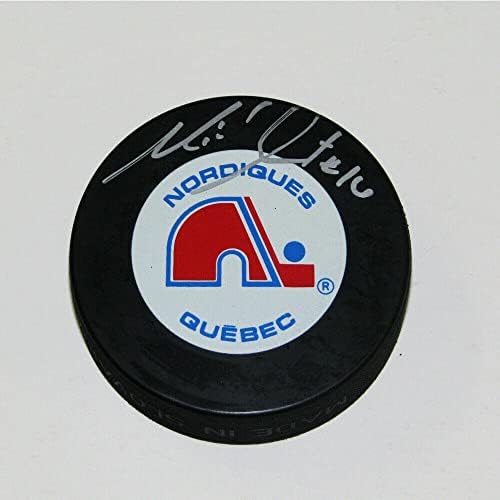 МИШЕЛ ГУЛЕ подписа ретро-шайбата Quebec Nordiques Пък - за миене на НХЛ с автограф