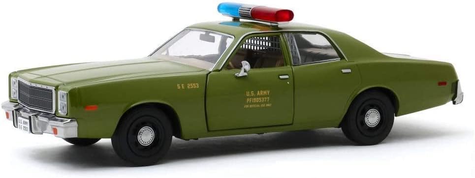 Хвърли под натиска на автомобил с витрина - Plymouth Fury 1977 година на издаване, Отбор А военна полиция на САЩ - Greenlight 84103 - Хвърли под натиска на кола в мащаб 1/24