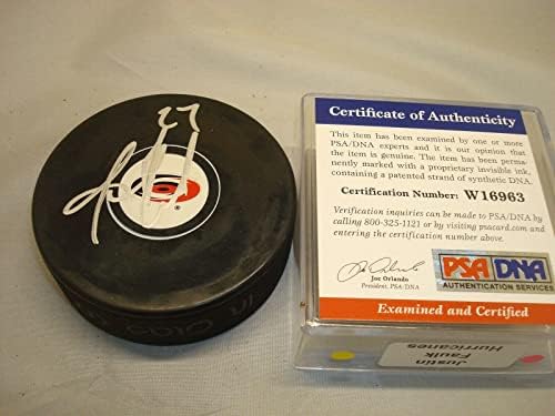 Джъстин Фолк Подписа Хокей шайба Каролина хърикейнс с Автограф на PSA/DNA COA 1A - за Миене на НХЛ с автограф